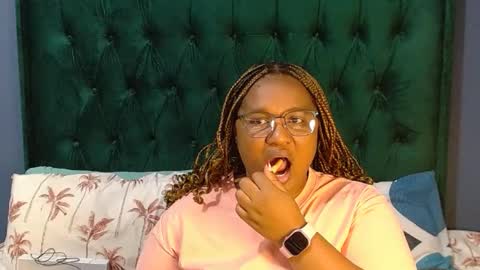 sanuche59670 online show from June 15, 8:23 pm