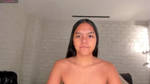 Saphira James online show from June 17, 1:32 am