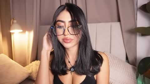 Sara  online show from April 6, 3:26 am