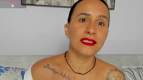   online show from April 6, 11:44 am