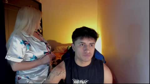 sara_jhon_ online show from April 28, 3:44 am