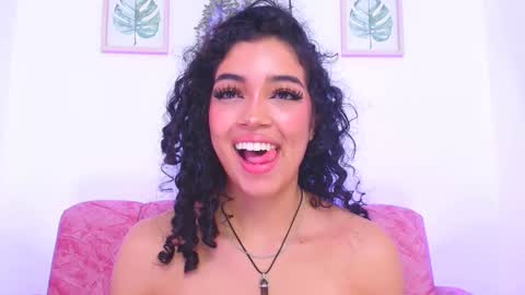 Sara Jhonson  online show from January 18, 5:10 am