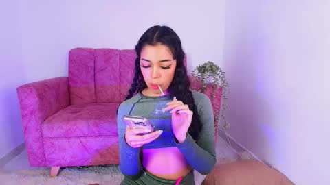 Sara Jhonson  online show from November 27, 1:35 am