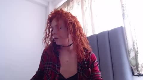 sara_johnson__ online show from April 2, 7:32 pm