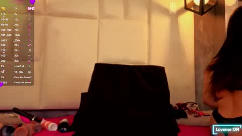 Sara online show from March 11, 6:44 pm