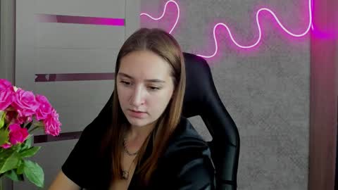 Sara online show from October 8, 7:31 pm