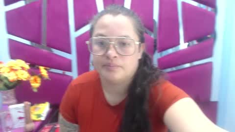 sara_thonson_ online show from February 5, 2:51 am