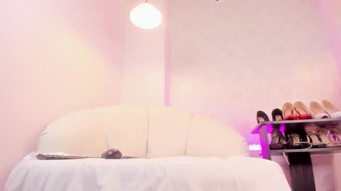 Saraa Gomez online show from March 19, 7:41 pm