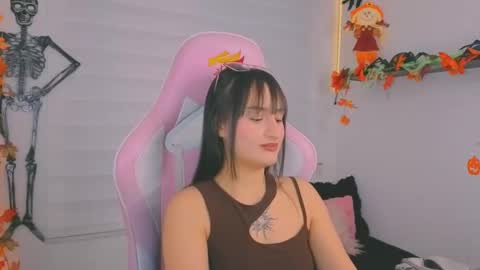 Sarah Ramirez online show from October 24, 4:13 am