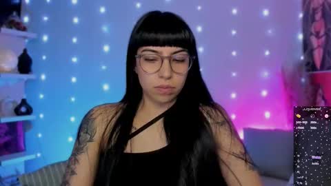 Snapshot of saraadesire chatting on October 20, 10:37 pm Sara online show from October 20, 10:37 pm