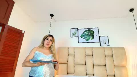 sarablonde_t online show from August 3, 7:09 pm