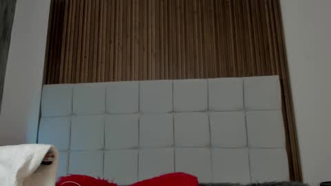 Snapshot of saraby_blandon chatting on March 6, 10:09 am online show from March 6, 10:09 am