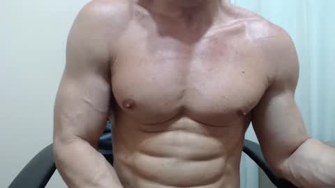 Snapshot of saradorj92 chatting on September 20, 8:06 am saradorj92 online show from September 20, 8:06 am