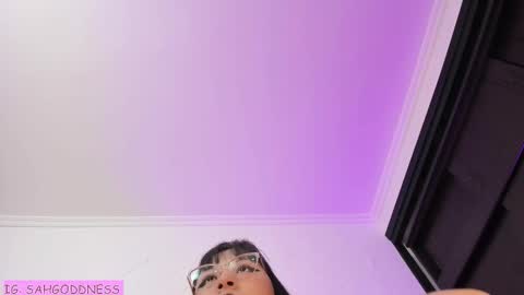 sarah IINDEPENDENT MODEL  online show from September 21, 5:44 am