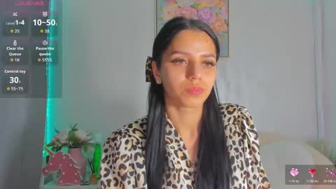 Sara online show from June 3, 8:39 am