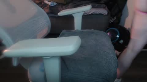 sarah_lovebitch_ online show from July 5, 1:31 am
