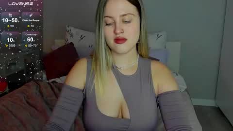 Snapshot of sarah_soul chatting on October 13, 1:18 am Sarah online show from October 13, 1:18 am