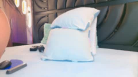 Snapshot of sarahgrey18 chatting on October 4, 12:03 pm Sarah online show from October 4, 12:03 pm