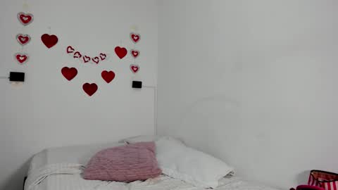 Sarah Jenkin online show from February 23, 12:40 pm