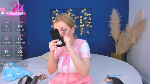 sarahwantslove online show from February 27, 9:51 pm