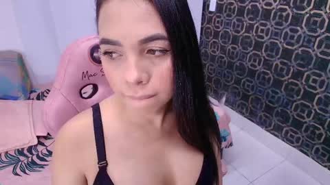 Snapshot of sarak_ chatting on March 10, 11:55 am Sara online show from March 10, 11:55 am