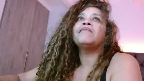 Snapshot of saralove2 chatting on October 6, 8:48 pm sara online show from October 6, 8:48 pm