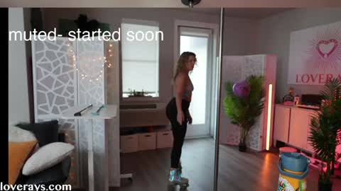 Back from Vacay  Follow for more here  online show from February 21, 9:18 pm