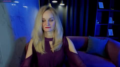 Sara online show from September 16, 1:35 pm