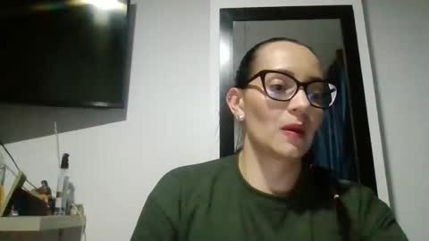 Snapshot of sarita_start chatting on October 28, 2:12 am sarita_start online show from October 28, 2:12 am