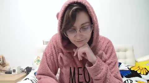 sarraboots online show from January 15, 7:33 pm