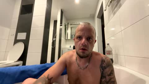 Men37 online show from September 12, 6:43 pm