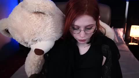 Snapshot of sasha_exclusive chatting on February 23, 11:25 pm Sasha Exclusive online show from February 23, 11:25 pm