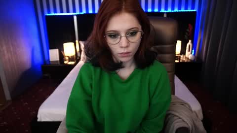 Snapshot of sasha_exclusive chatting on February 25, 7:31 am Sasha Exclusive online show from February 25, 7:31 am
