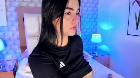 Snapshot of sasha_sims chatting on October 18, 12:20 pm Camila online show from October 18, 12:20 pm