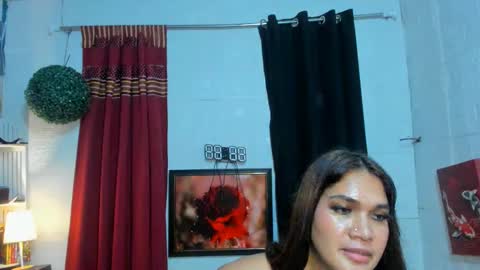 Snapshot of sashahuwanna chatting on January 14, 8:37 pm ESTELLA online show from January 14, 8:37 pm