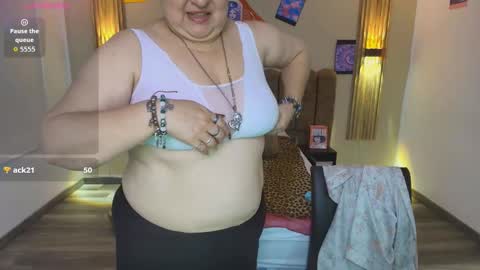 Snapshot of sasharosee2 chatting on September 24, 12:34 pm S A S H A R O S E online show from September 24, 12:34 pm