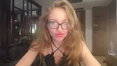 Sasha online show from December 26, 5:26 am