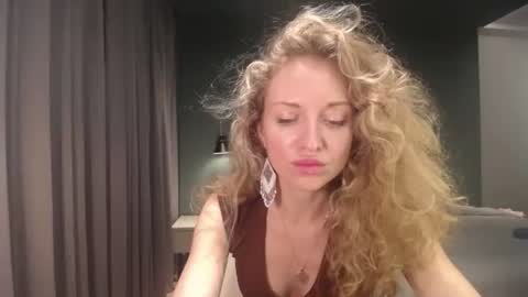 Sasha online show from November 9, 12:30 pm