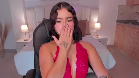 Snapshot of saskia_litt chatting on October 4, 4:32 am saskia litt online show from October 4, 4:32 am