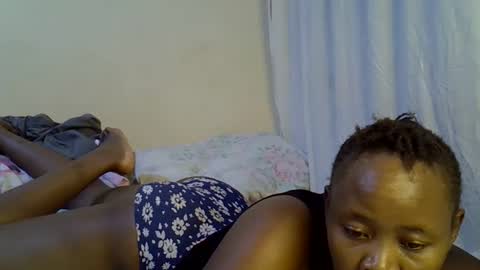 Snapshot of sassy_bella chatting on October 12, 10:08 am sassy_bella online show from October 12, 10:08 am