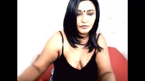 Snapshot of sassyindian00 chatting on January 14, 1:15 am sassyindian00 online show from January 14, 1:15 am