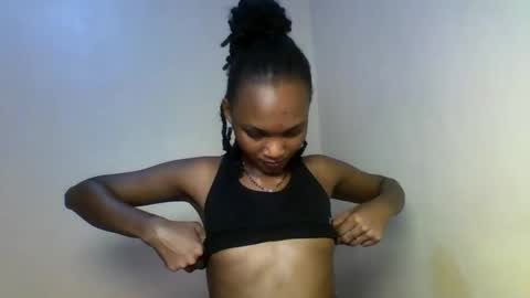 Tina online show from February 5, 9:29 pm