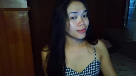 saszzyyumiie online show from May 7, 11:39 am
