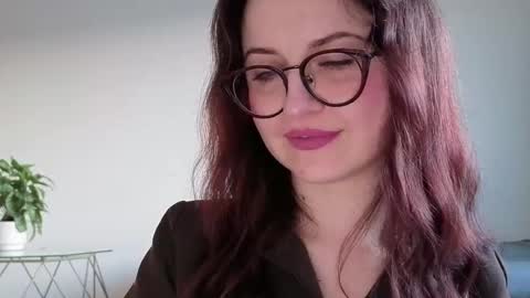 Lori online show from April 11, 5:28 pm