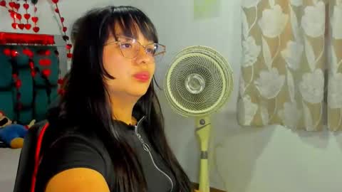 saturno_venus online show from May 19, 8:27 pm