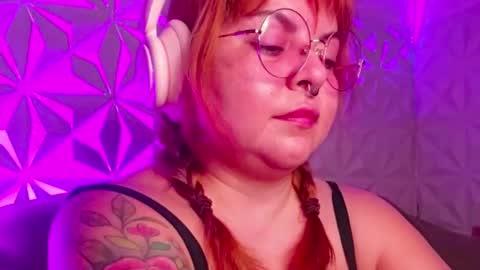 Snapshot of satyn_doll chatting on September 12, 2:13 am Gina George online show from September 12, 2:13 am