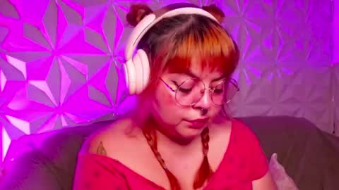 Snapshot of satyn_doll chatting on September 11, 1:29 am Gina George online show from September 11, 1:29 am