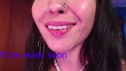 Snapshot of saucy_zaren chatting on March 8, 8:46 pm Zaren online show from March 8, 8:46 pm