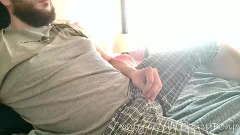 Snapshot of saucybonjo chatting on March 12, 9:35 pm Ben online show from March 12, 9:35 pm