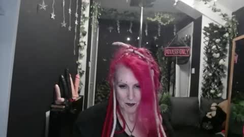 SaucySky online show from March 3, 8:49 pm